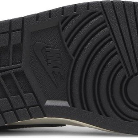 ACTIVEWEAR ▪️Air Jordan 1 Mid ( NWT) size 9 - Picture 6 of 13